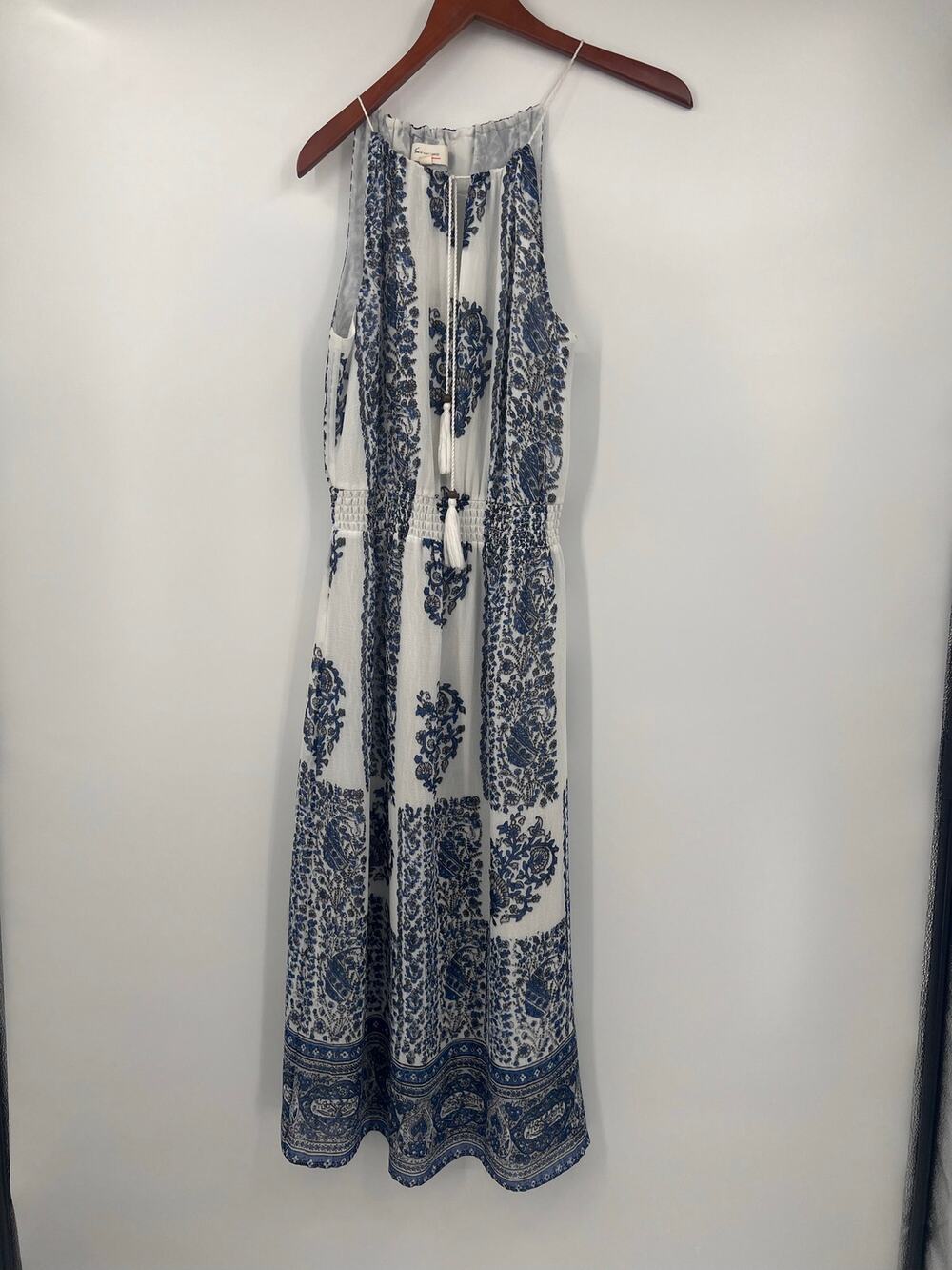 Two by Vince Camuto S Dress Paisley Draw sting Collar Flowy White & Blue Midi